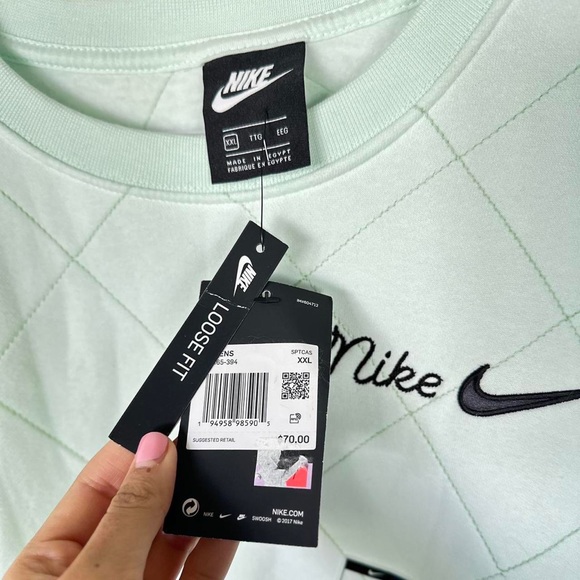 Nike mint green NEW with tags crewneck. - Picture 2 of 6